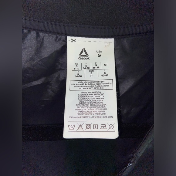 Women’s REEBOK taffeta black workout bomber sport jacket size small - Picture 8 of 16
